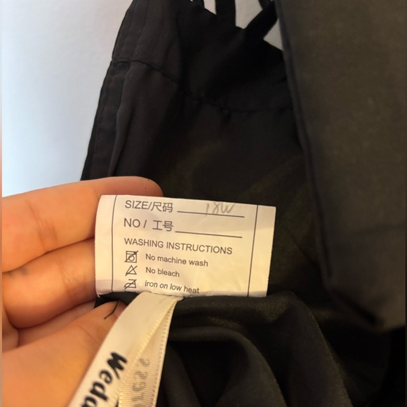 Chic Black and White Strapless Dress - Picture 6 of 7